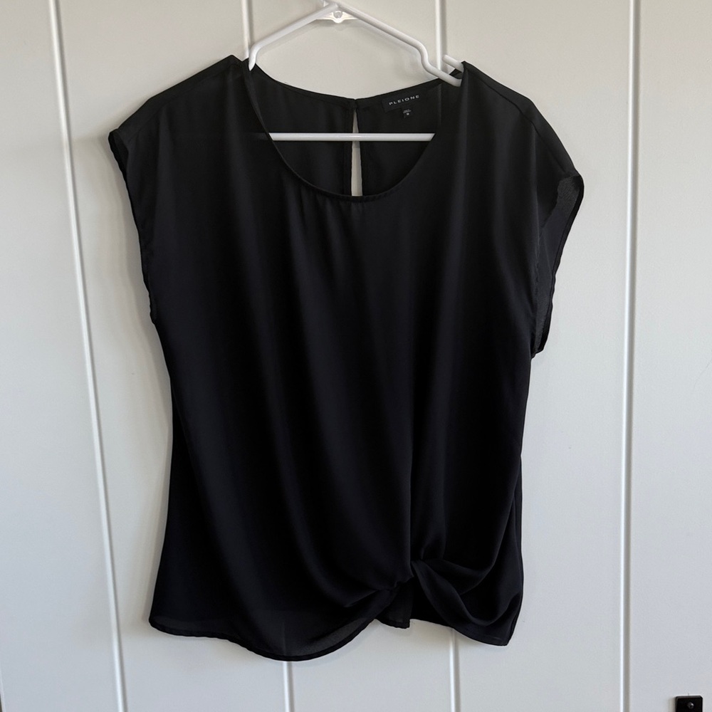 Black Twist-Front Cap Sleeve Top - Unbranded